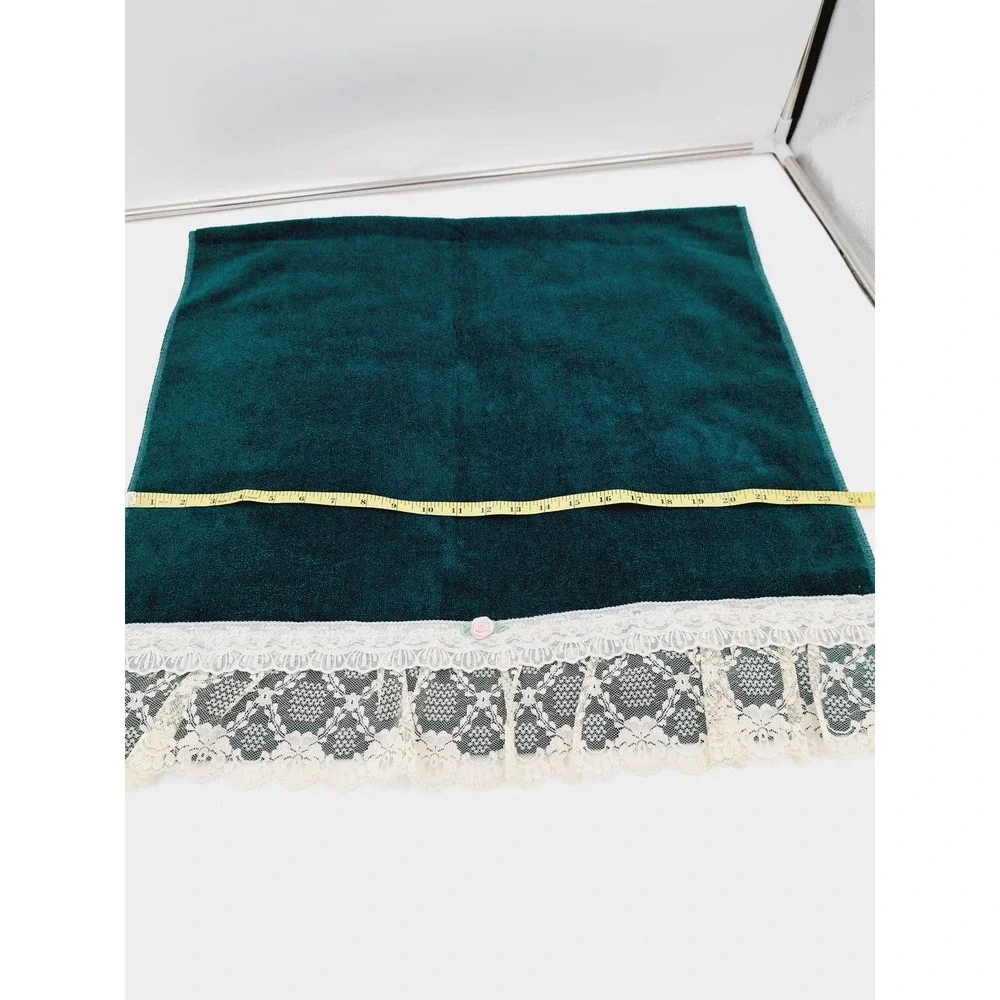 Vtg Handmade USA New Dark Green Bath Towel w/lace pink flower Never used